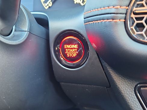 Certified 2025 Honda HR-V Sport image 13