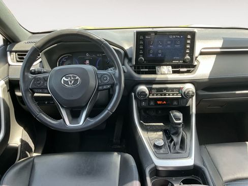 Used 2020 Toyota RAV4 XSE w/ XSE Grade Weather Package AWD/4WD image 10