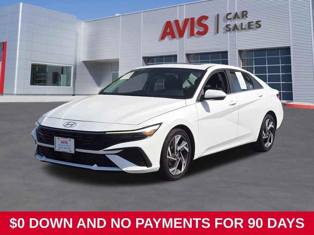 Used 2025 Hyundai Elantra SEL FWD image 1