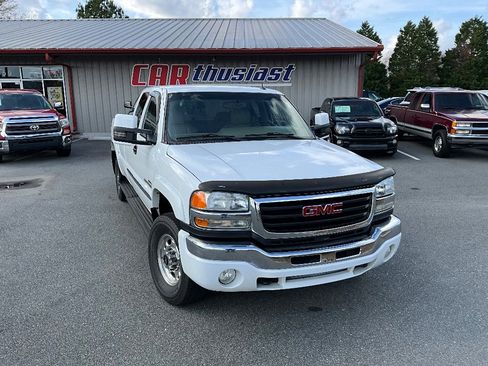 Used 2005 GMC Sierra 2500 SLT w/ Heavy-Duty Power Package image 1