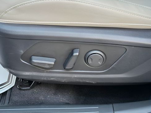 Used 2025 Hyundai Tucson SEL FWD image 14