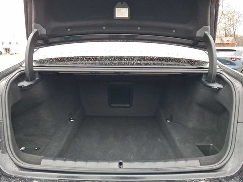 Certified 2024 BMW 760i xDrive w/ Executive Package AWD/4WD image 28