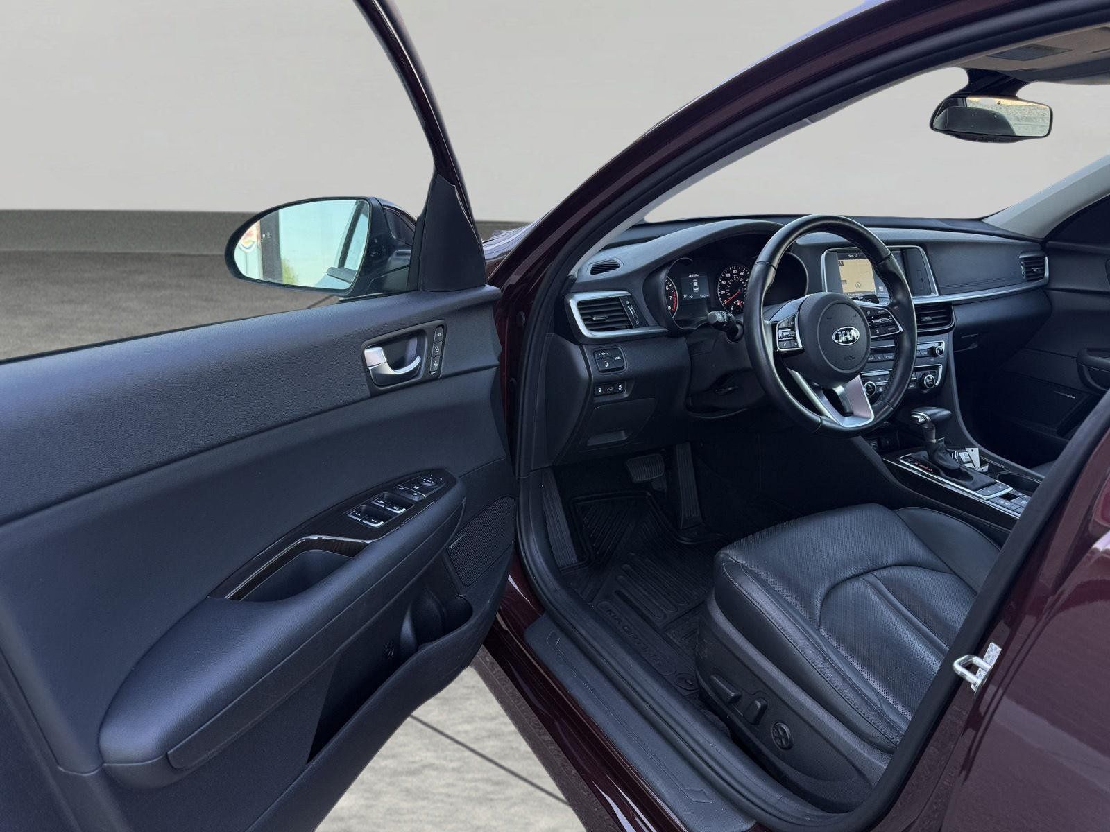 Used 2020 Kia Optima Premium FWD image 18