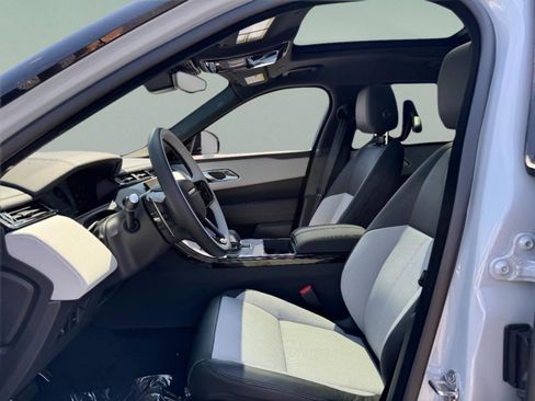 Used 2026 Land Rover Range Rover Velar Dynamic SE image 23