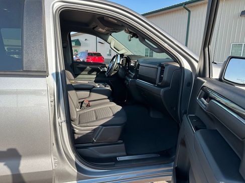 Used 2024 Chevrolet Silverado 1500 LT AWD/4WD image 27