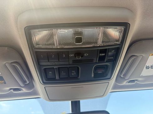 Used 2018 Toyota 4Runner Limited AWD/4WD image 48