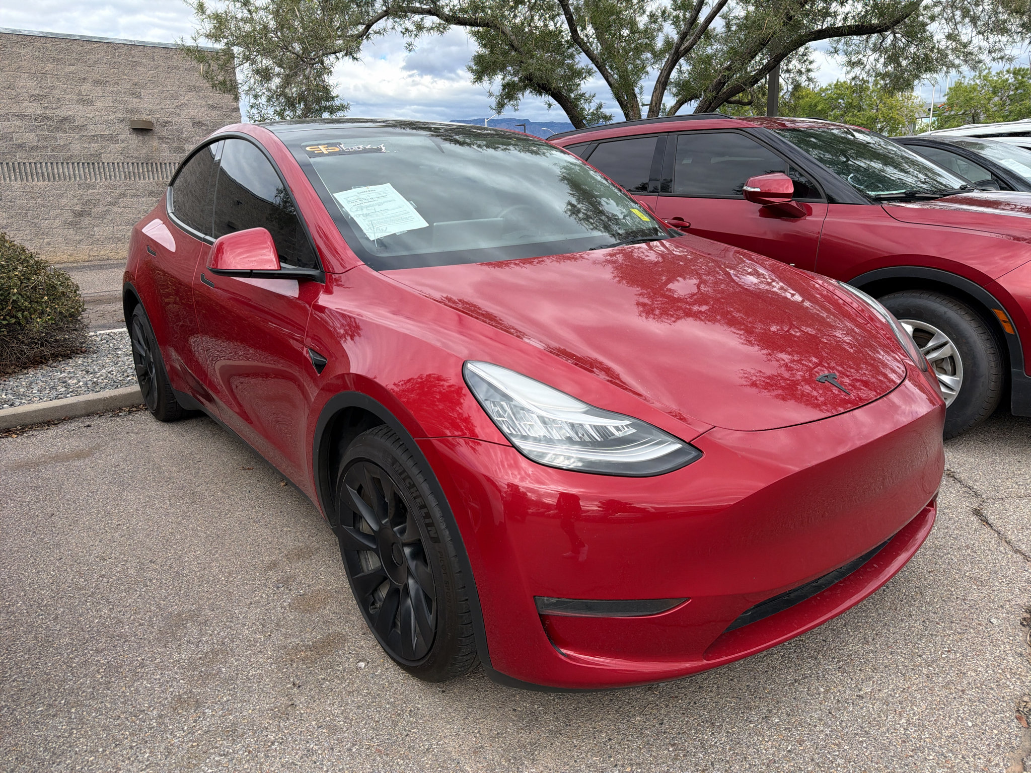 Used 2023 Tesla Model Y AWD image 3