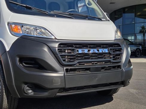 Used 2024 RAM ProMaster 2500 FWD image 8