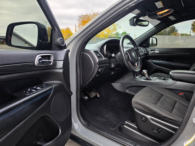 Used 2019 Jeep Grand Cherokee Laredo AWD/4WD image 21