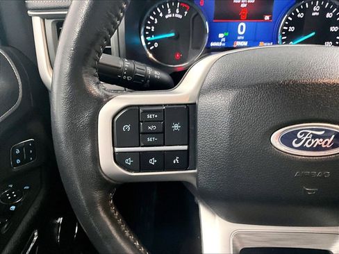Used 2024 Ford Expedition XLT image 24