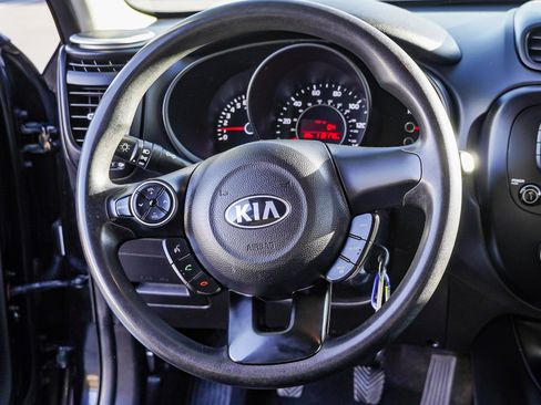 Used 2016 Kia Soul Base image 31