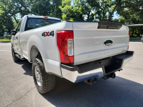 Used 2019 Ford F250 XL w/ XL Value Package AWD/4WD image 5