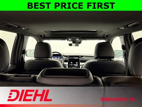 New 2025 Jeep Grand Cherokee Altitude AWD/4WD image 10