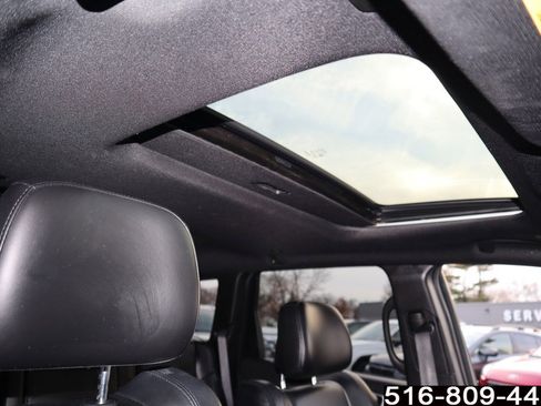 Used 2019 Jeep Grand Cherokee Altitude image 26