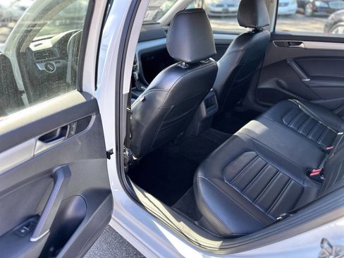 Used 2016 Volkswagen Passat 1.8T S image 18