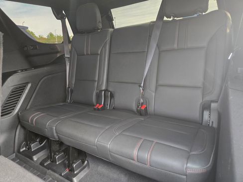 Used 2023 Chevrolet Tahoe RST RWD image 9