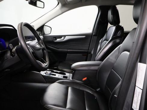Used 2025 Ford Escape Platinum AWD/4WD image 13
