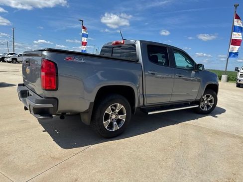 Used 2019 Chevrolet Colorado Z71 AWD/4WD image 11