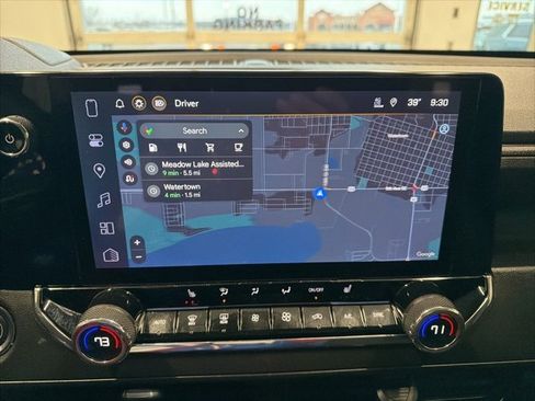 Used 2025 Chevrolet Colorado Trail Boss image 2