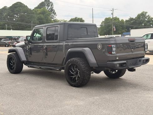 Used 2021 Jeep Gladiator Sport AWD/4WD image 7