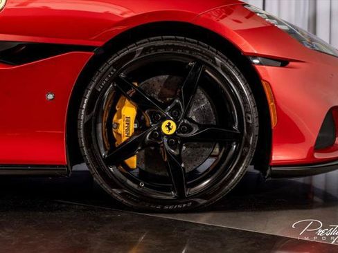 Used 2022 Ferrari Portofino M RWD image 30