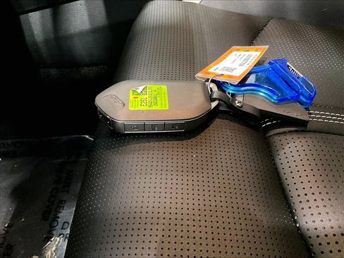 Used 2025 Kia K5 GT-Line image 32