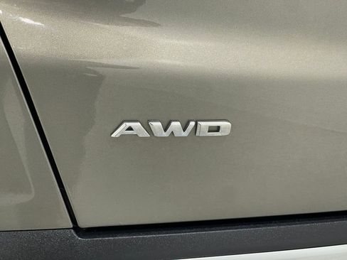 Used 2018 Cadillac XT5 Luxury w/ Driver Awareness Package image 42