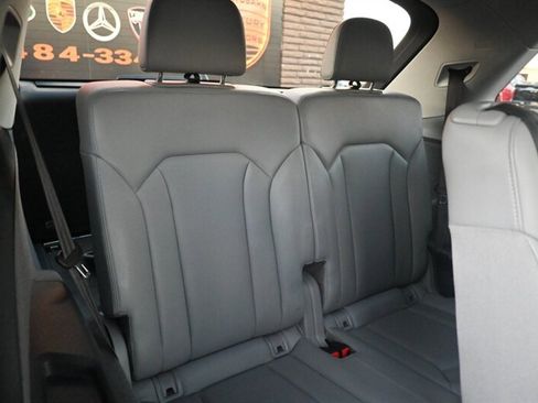 Used 2018 Audi Q7 3.0T Prestige w/ Prestige Package image 64