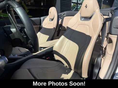 Used 2019 Ferrari Portofino RWD image 4