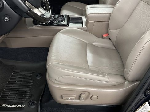 Used 2021 Lexus GX 460 Premium image 14
