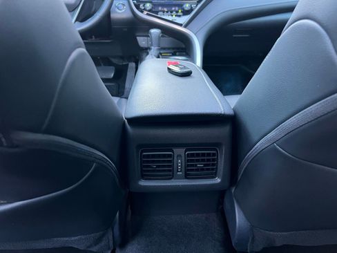 Used 2022 Toyota Camry XSE image 43
