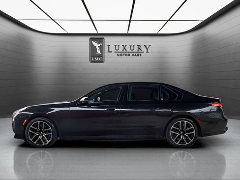 Used 2023 BMW 760i xDrive w/ Executive Package AWD/4WD image 5