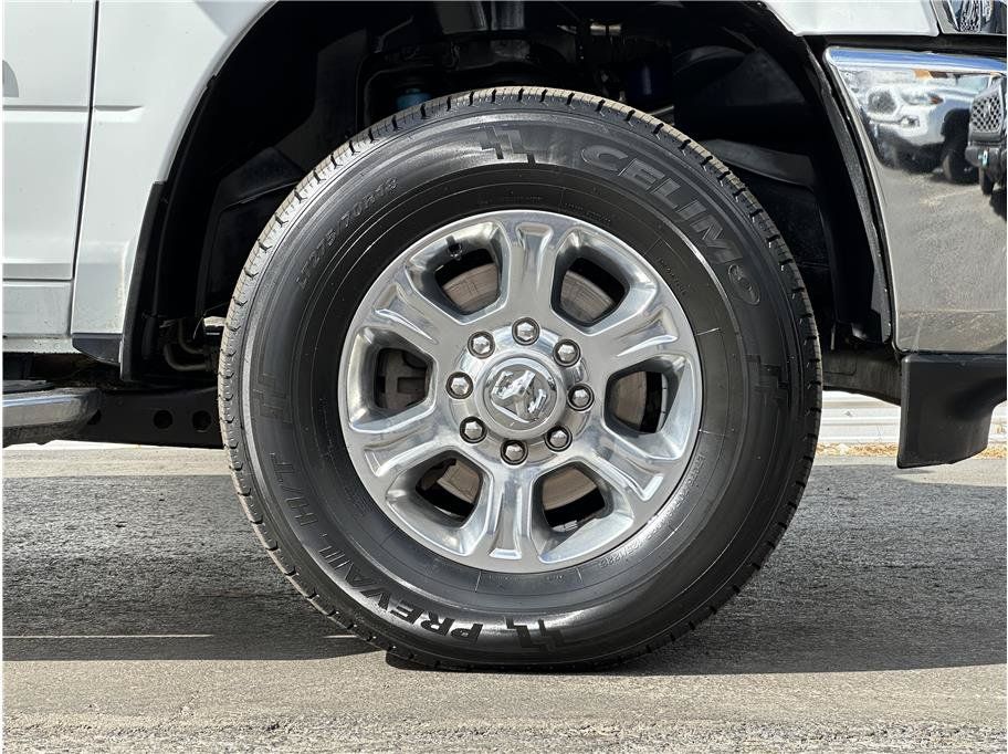 Used 2024 RAM 2500 Big Horn w/ Off Road Package AWD/4WD image 31