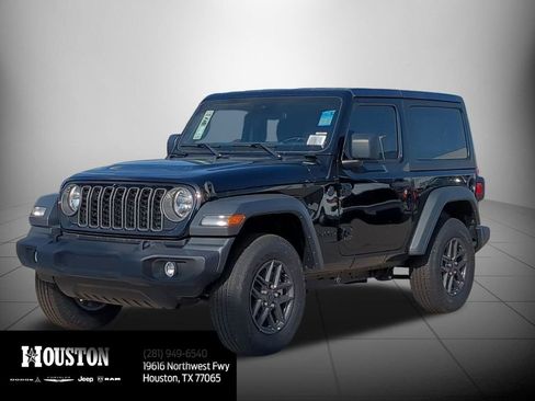Used 2025 Jeep Wrangler Sport image 8