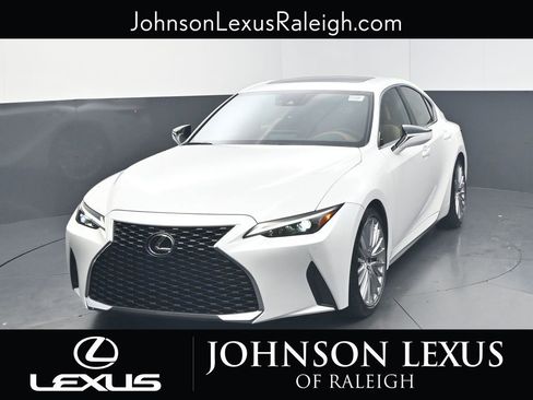 Certified 2024 Lexus IS 300 w/ Premium Package image 5