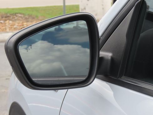 Used 2025 Ford Escape ST-Line FWD image 18
