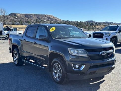 Used 2017 Chevrolet Colorado Z71 image 7