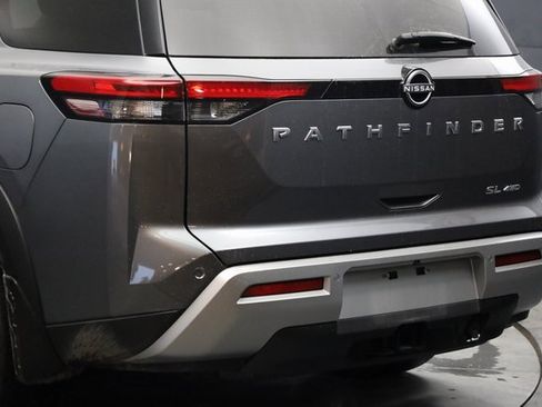 Used 2023 Nissan Pathfinder SL w/ SL Premium Package image 7