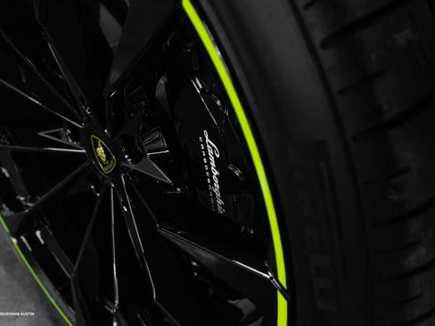 Used 2024 Lamborghini Urus S image 7