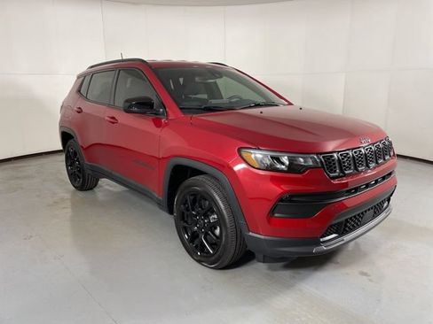New 2026 Jeep Compass Latitude w/ Quick Order Package 29K AWD/4WD image 2