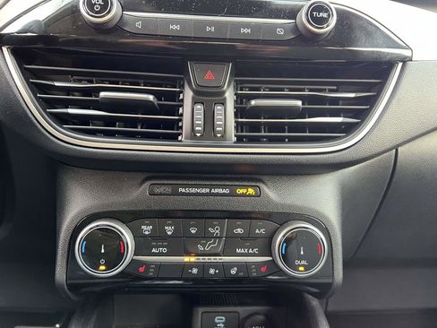 Used 2022 Ford Escape SE w/ Convenience Package image 26