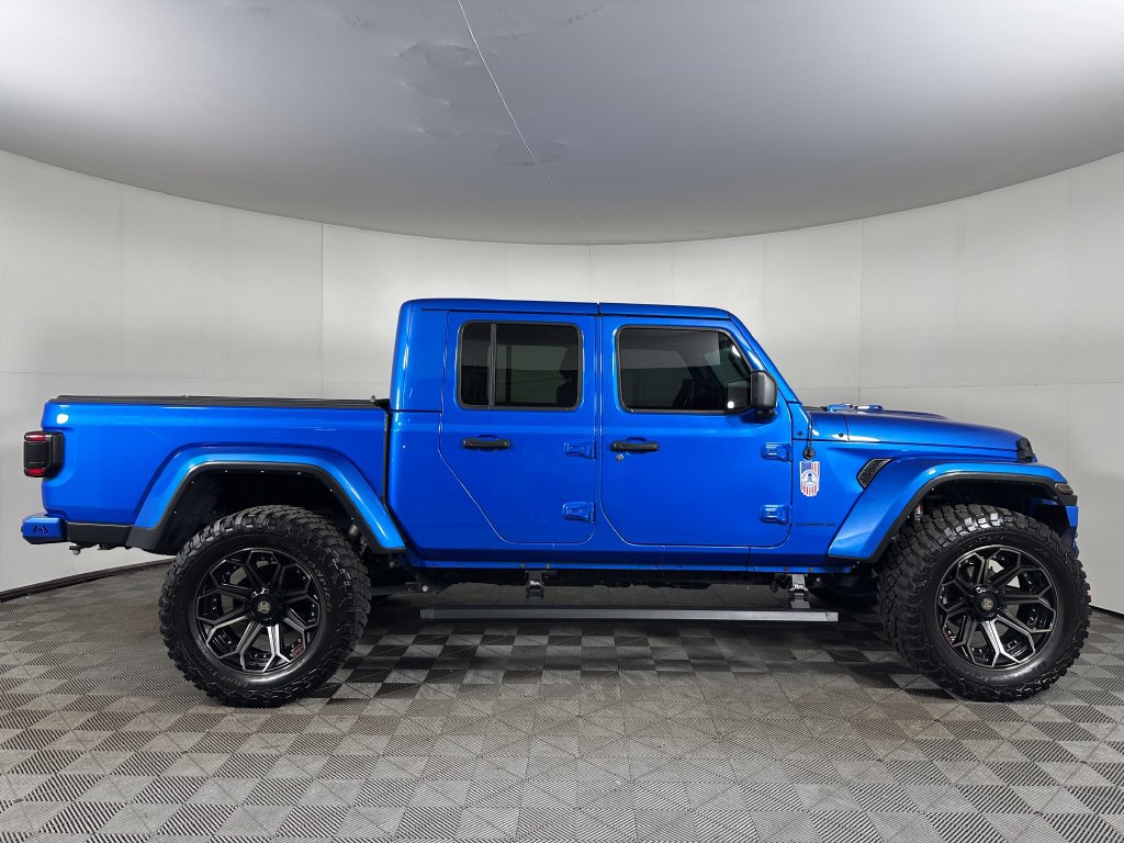 Used 2022 Jeep Gladiator Overland w/ Cold Weather Group AWD/4WD image 6