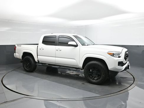 Used 2021 Toyota Tacoma SR5 image 17