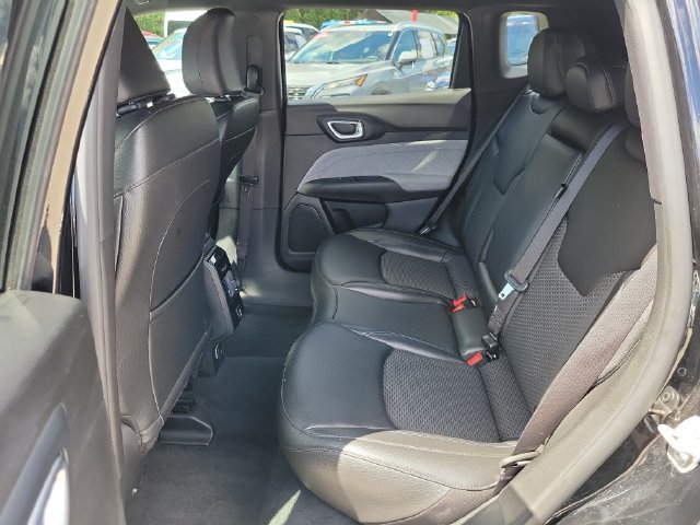 Used 2024 Jeep Compass Latitude AWD/4WD image 13
