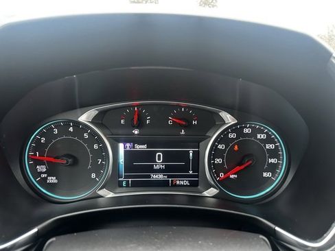 Used 2018 Chevrolet Equinox LT w/ Sun & Infotainment Package image 29