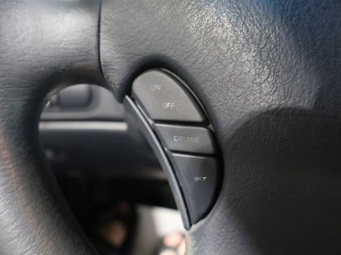 Used 2004 Dodge Intrepid SE image 27