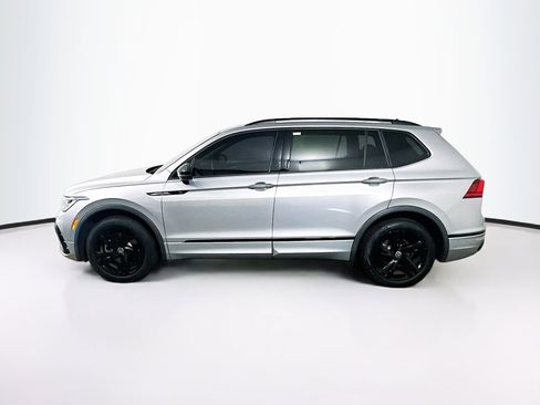 Used 2023 Volkswagen Tiguan SE R-Line FWD image 4