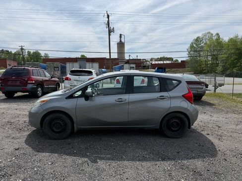 Used 2014 Nissan Versa Note SV FWD image 2