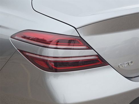 Used 2026 Genesis G70 2.5T image 32