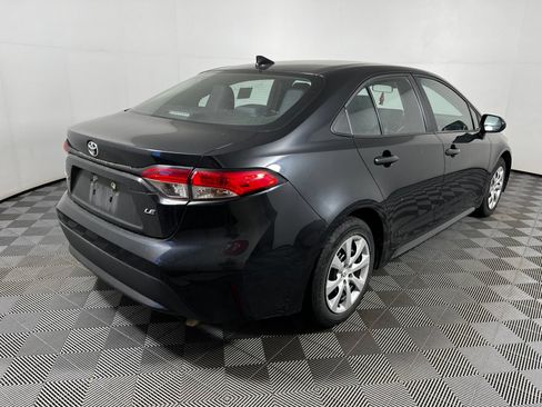 Used 2025 Toyota Corolla LE FWD image 5